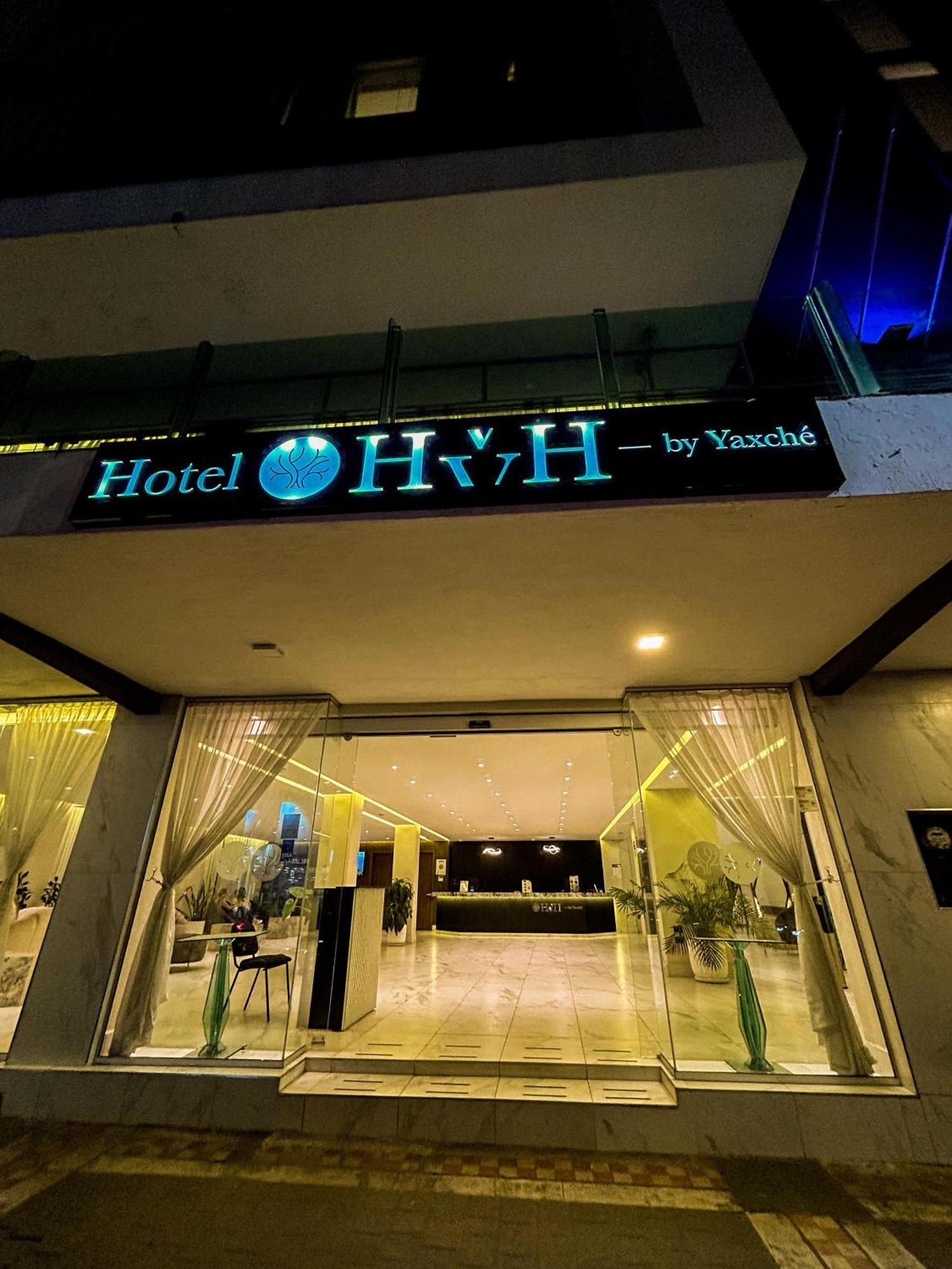 Hvh By Yaxche Hotel Guadalajara Exterior photo