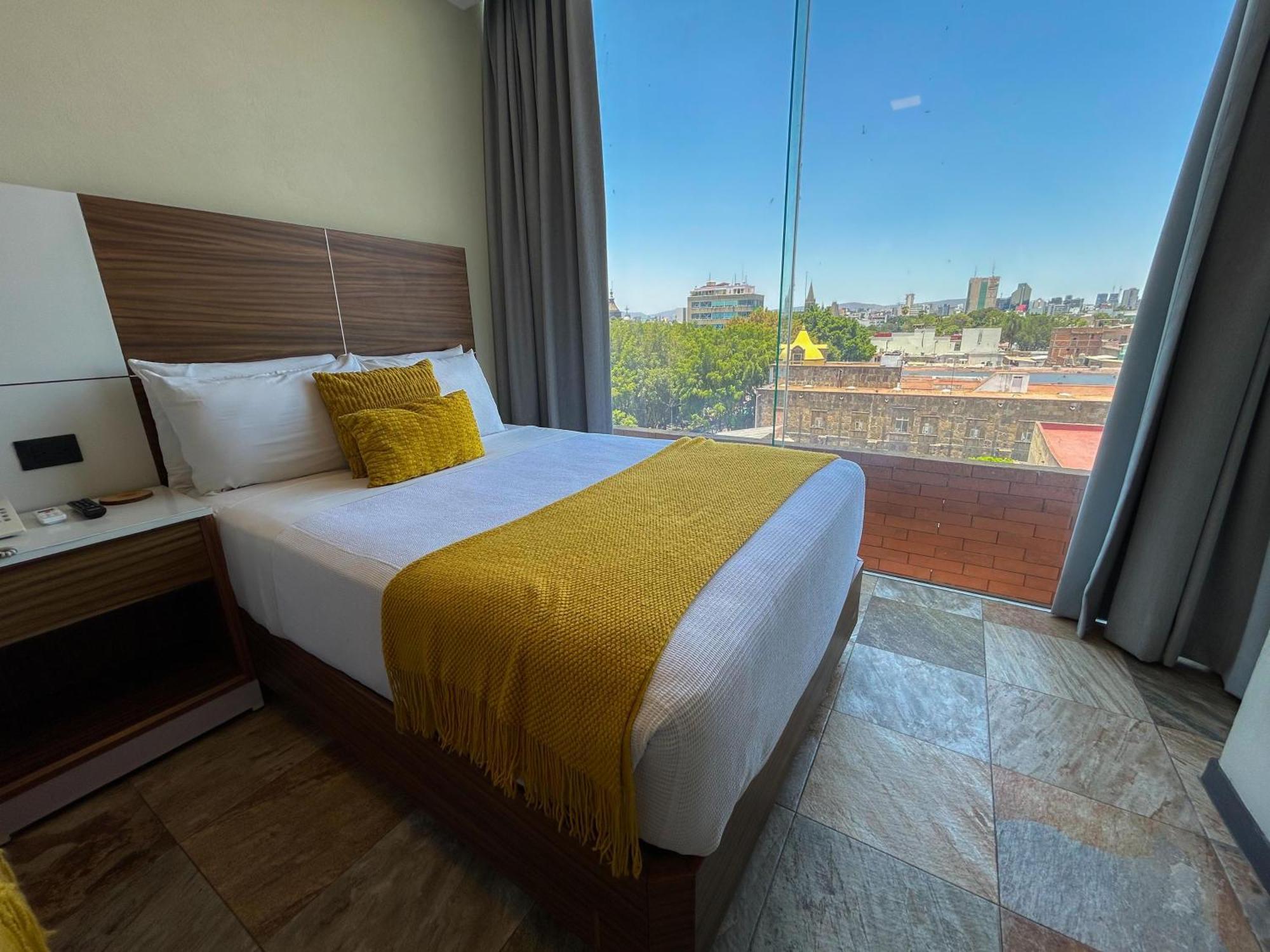 Hvh By Yaxche Hotel Guadalajara Exterior photo